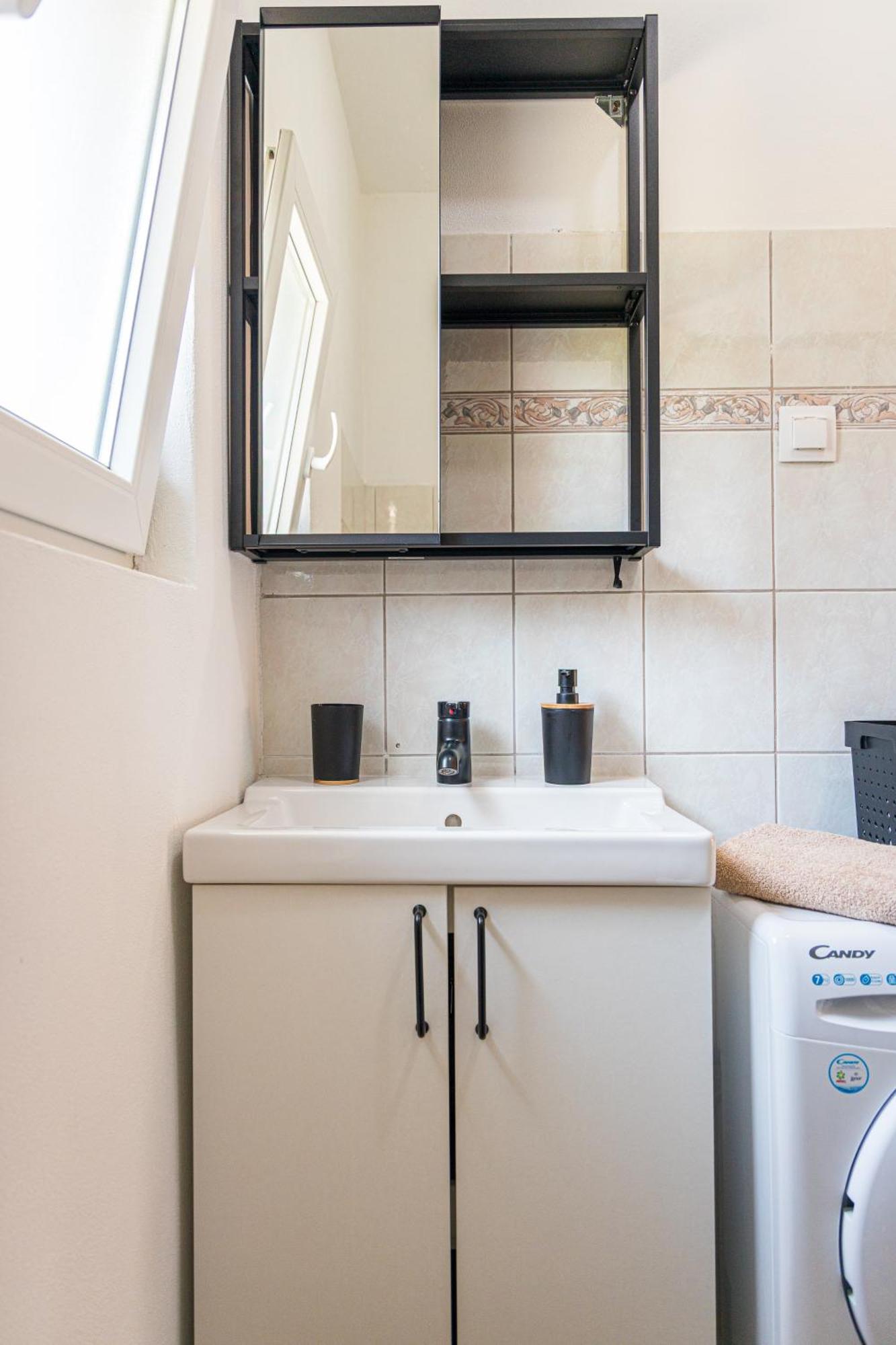 Green Oasis New Apartment 普拉 外观 照片